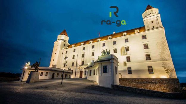 Penová striekaná izolácia PUR penou - fúkaná izolácia - chytré zateplenie | Bratislava - Petržalka - Ružinov - Jarovce - Rusovce - Čuňovo - Rača - Vajnory - Devín- Vrakuňa - Dúbravka