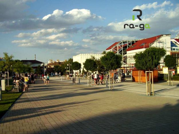 Penová striekaná izolácia PUR penou - fúkaná izolácia - chytré zateplenie | Senec