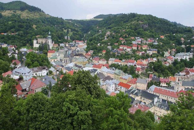 Penová striekaná izolácia - Banská Štiavnica. 100% kvalita - dobrá cena