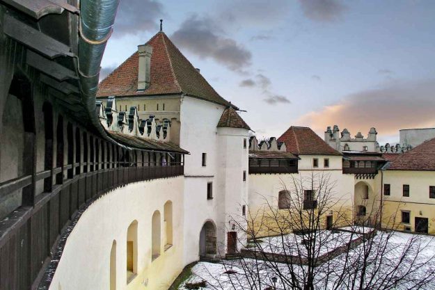 Penová striekaná izolácia - Kežmarok. 100% kvalita - dobrá cena