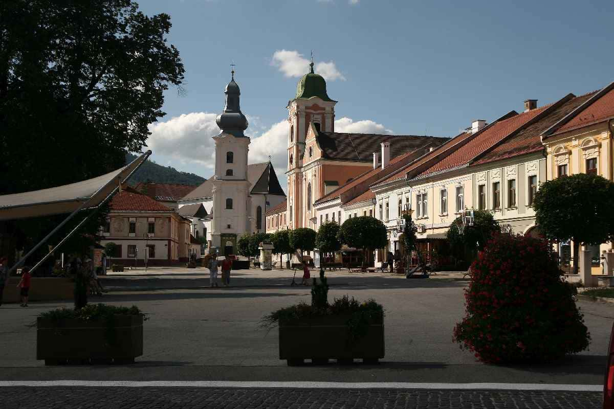 Penová striekaná izolácia - Rožňava. 100% kvalita - dobrá cena